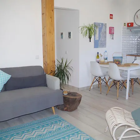 Nyaraló Agapito's *